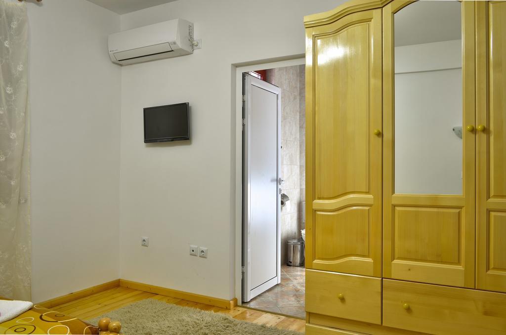 Guest House Joji Sapareva Banja Rom bilde