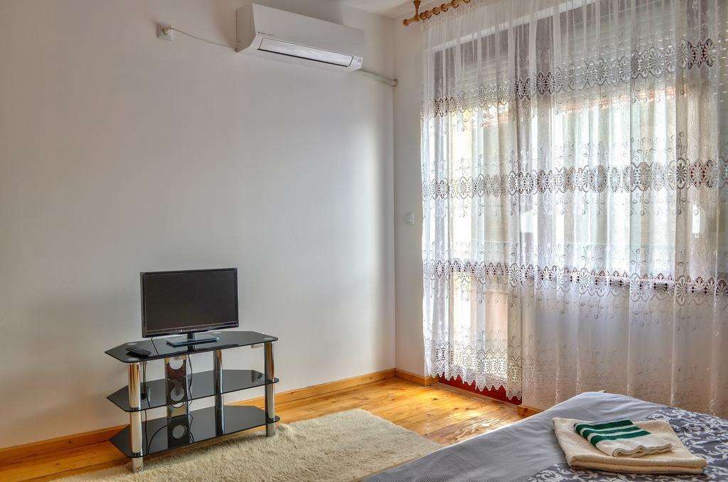 Guest House Joji Sapareva Banja Rom bilde