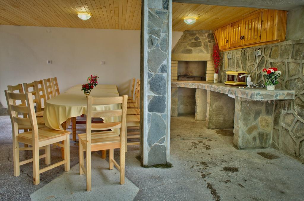 Guest House Joji Sapareva Banja Eksteriør bilde